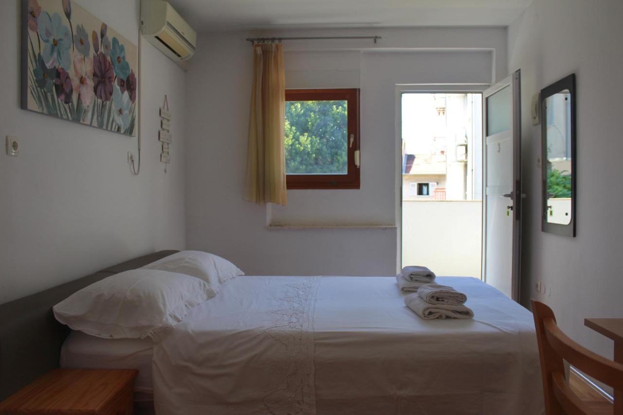 Guesthouse Maestral Split Bagian luar foto